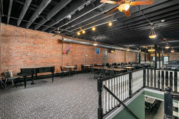 308 N State St, Litchfield, IL 62056